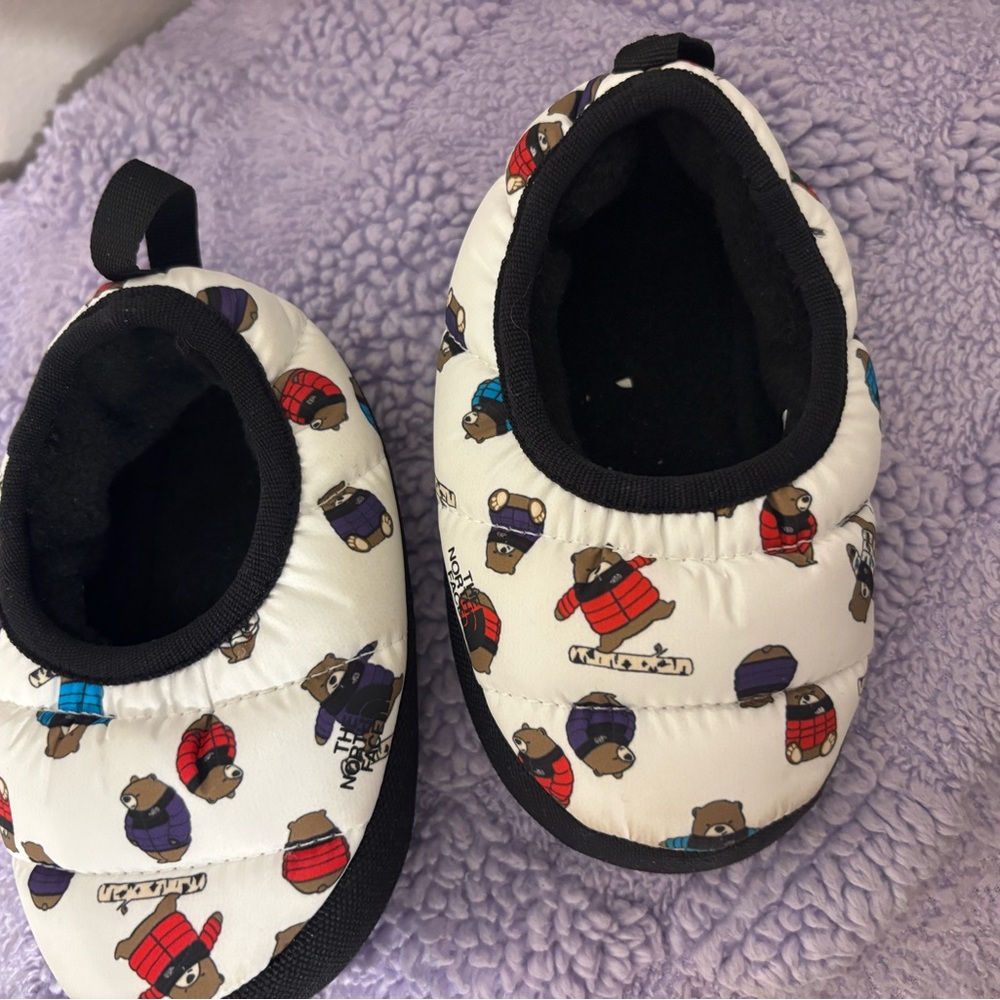 The North Face Baby Shoes - White with Bear Print
